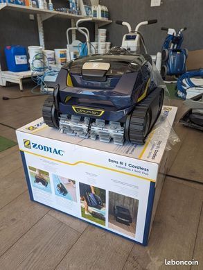 Zodiac FreeRider RF 42 iQ беспроводной робот-пылесос для бассейна RF 42 iQ фото