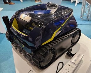 Zodiac Freerider RF 5600 iQ бездротовий робот-пилосос для басейну з пультом Д/К WR000507 фото